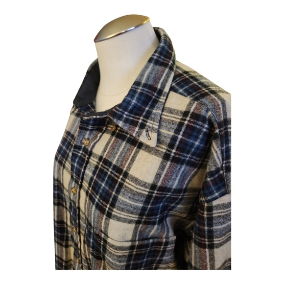 Vintage Pendleton 100% Virgin Wool Plaid Flannel Shirt – Size XL, Made in USA - Picture 6 of 9